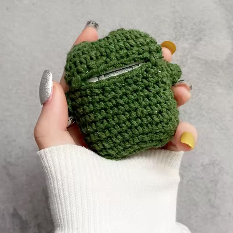 Handmade Knitting Frog™ - AirPods Case