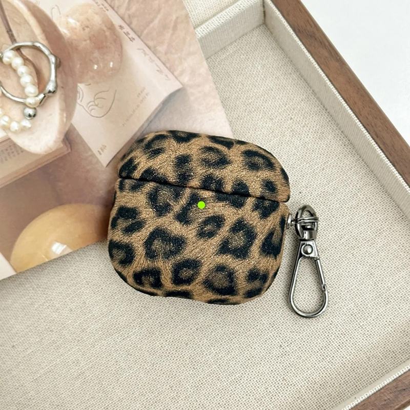 Leopard Pattern™ - AirPods Case