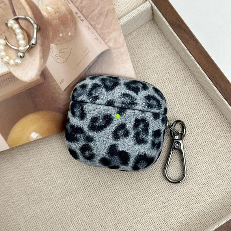 Leopard Pattern™ - AirPods Case