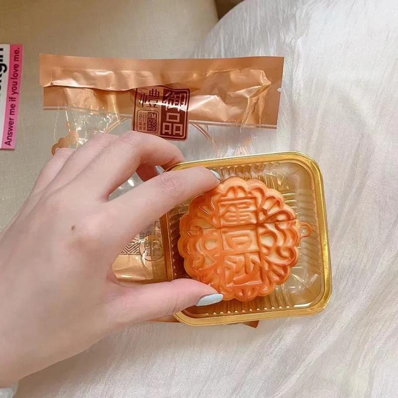 Moon Cake™ - AirPods Case
