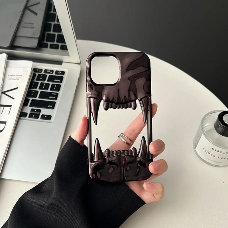 Tiger's Teeth™ - iPhone Case