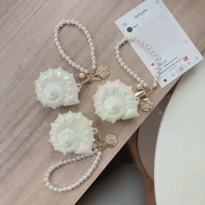 Load video: Shellfish™ - AirPods Case
