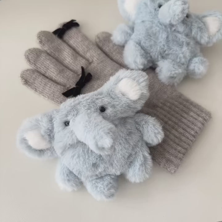 Load video: Dumbo Plush™ - AirPods Case