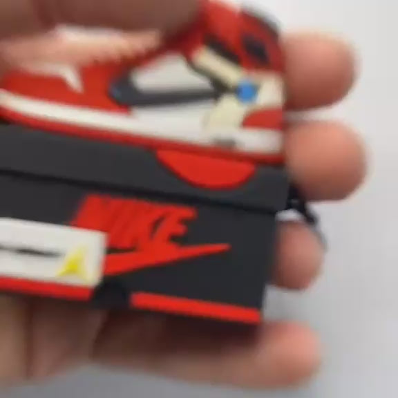 Load video: Jordan™ - AirPods Case